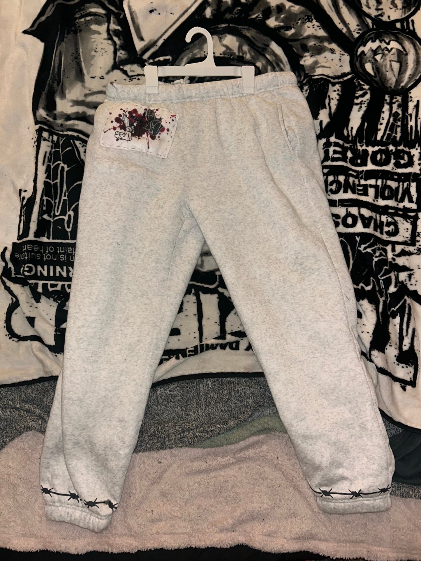 WATCH ME SIN SWEATS