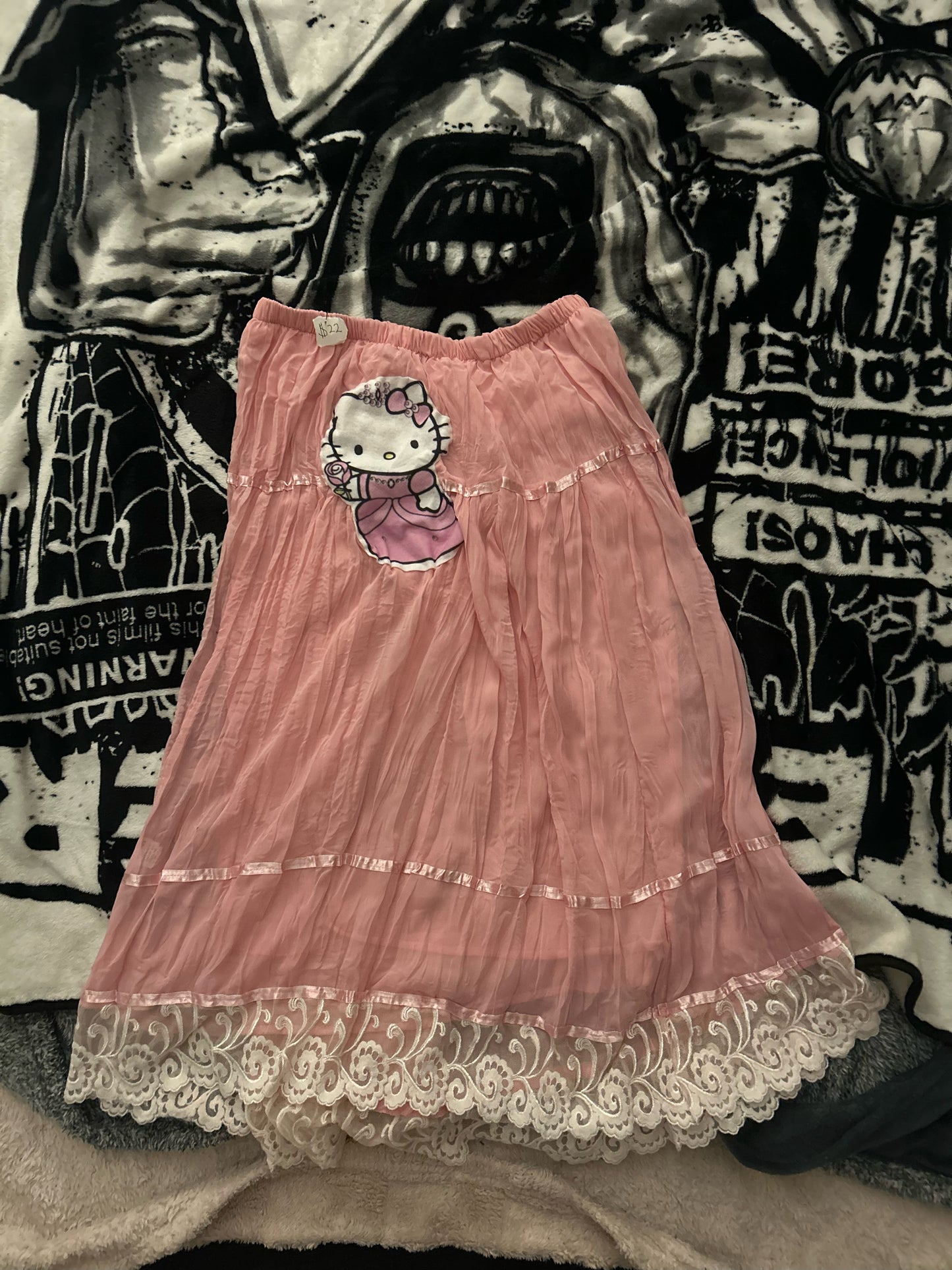 HELLO KITTY PRINCESS PATCH SKIRT